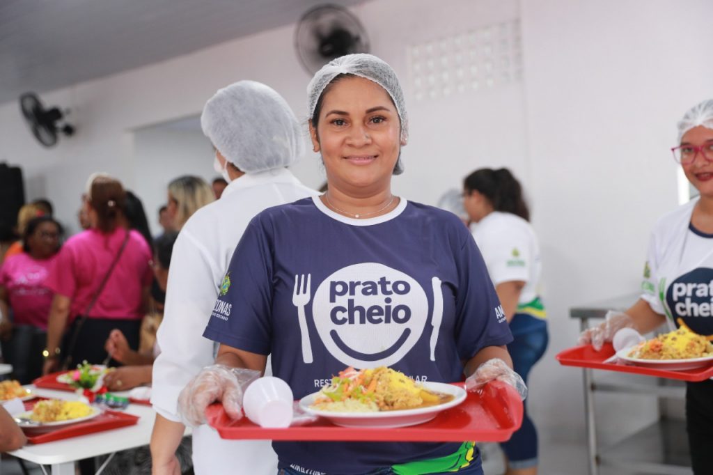 restaurante popular Prato Cheio no Parque Mauá